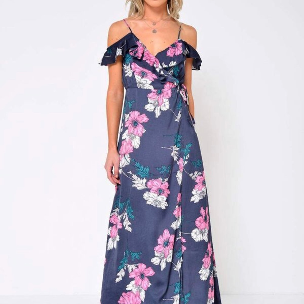 ♡ ONLY Wrap dress NEW with tags 🏷️